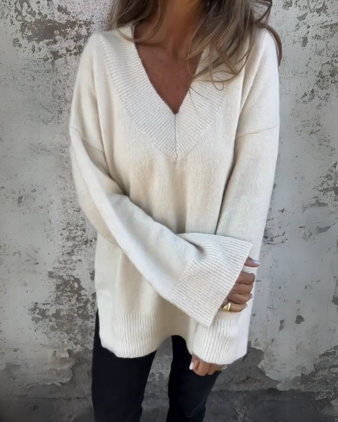 MARIANE - CASUAL V-NECK SWEATER