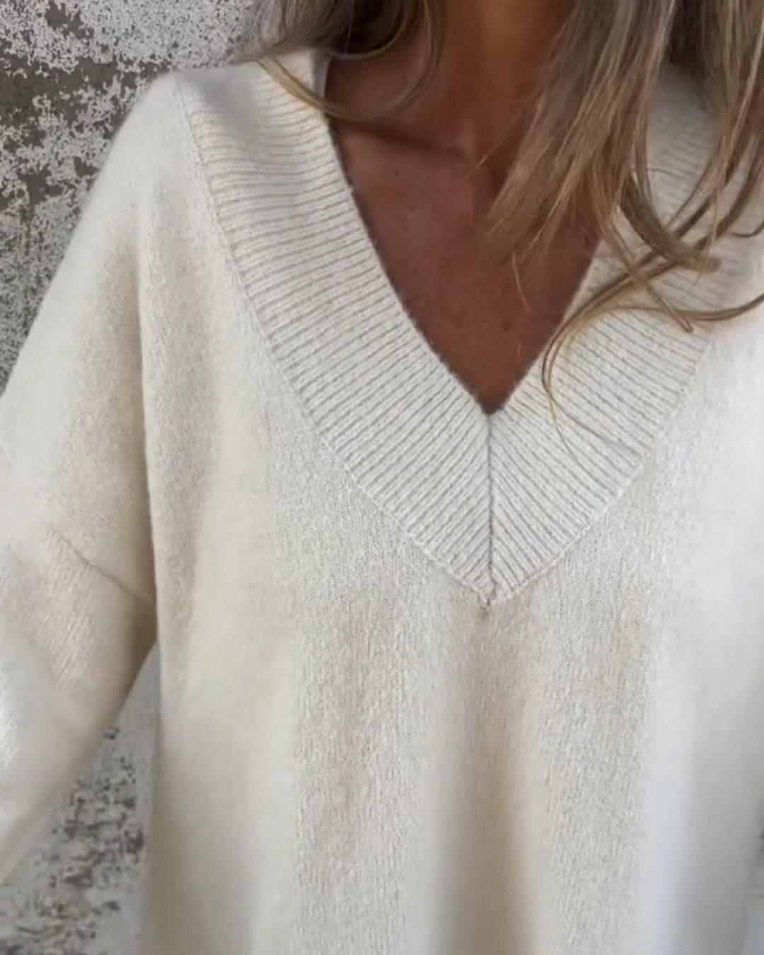 MARIANE - CASUAL V-NECK SWEATER